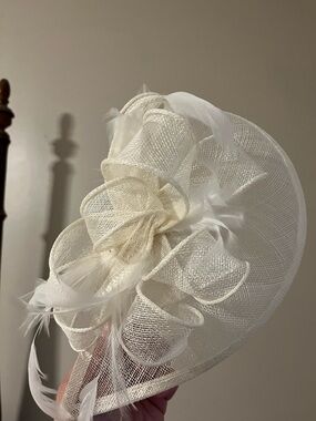 White Kentucky Derby fascinator - The Hat Hive